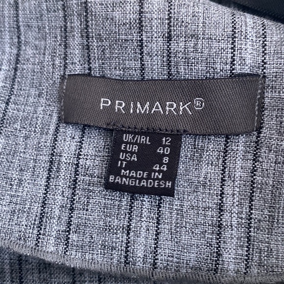 Blazer - Picture 3 of 3